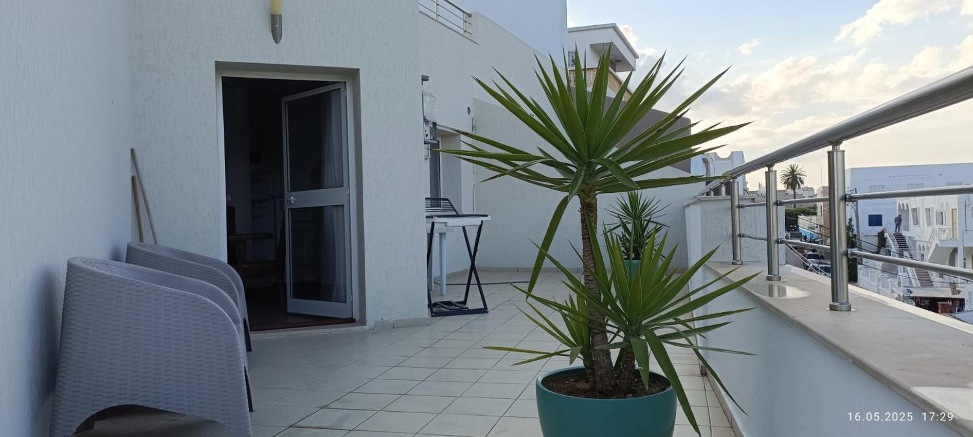 Residence Debbabi Sans Coupure D'Eau モナスティル エクステリア 写真
